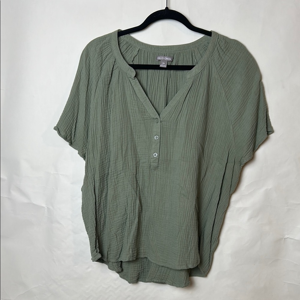 Falls Creek Green Buttoned Relaxed Blouse